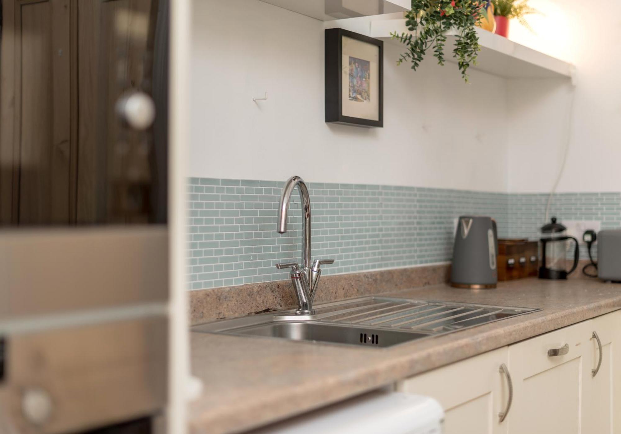 The Lauderdale Street Apartment EDI