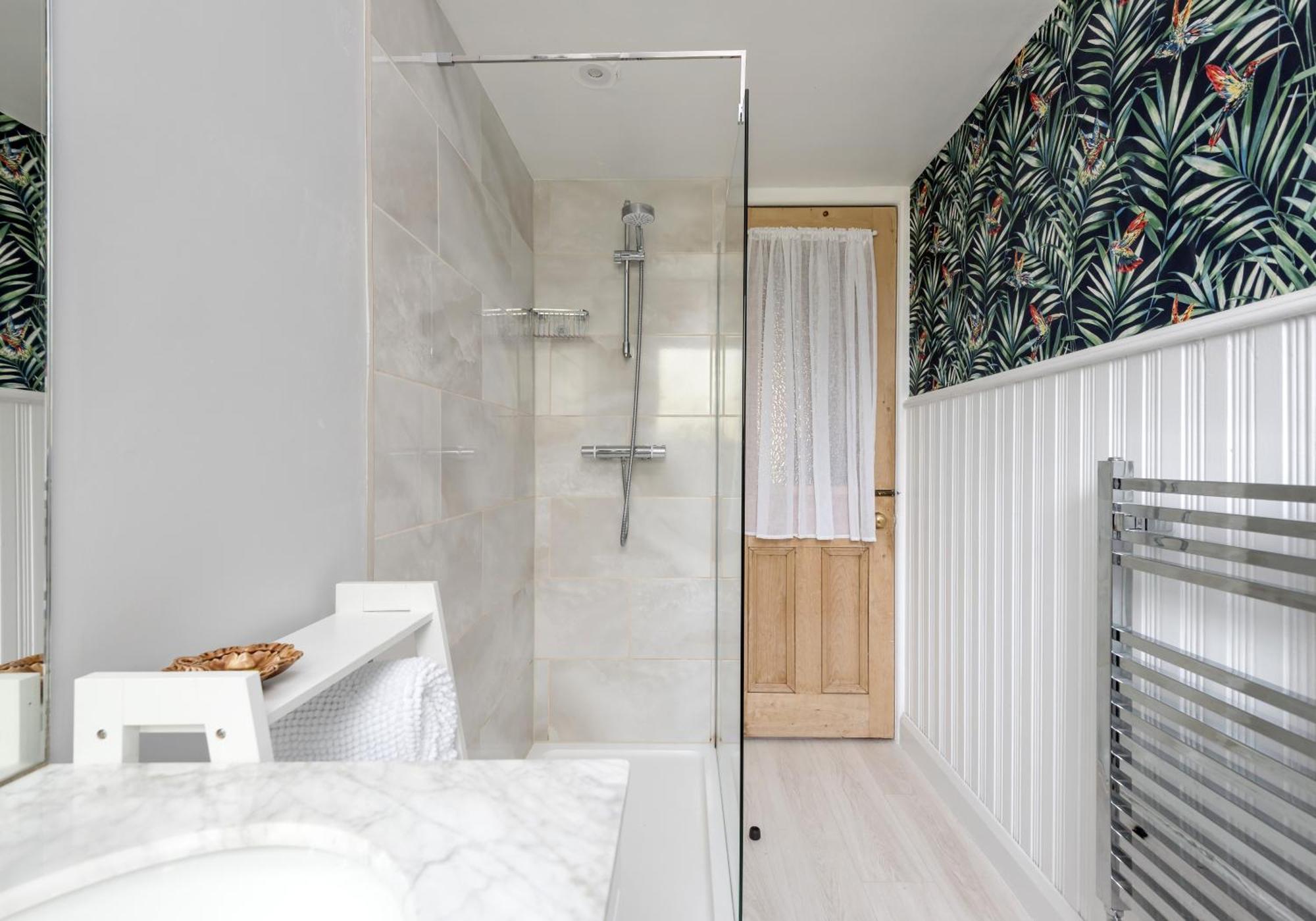 The Lauderdale Street Apartment *